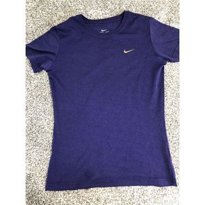 Nike dri fit t shirt XS